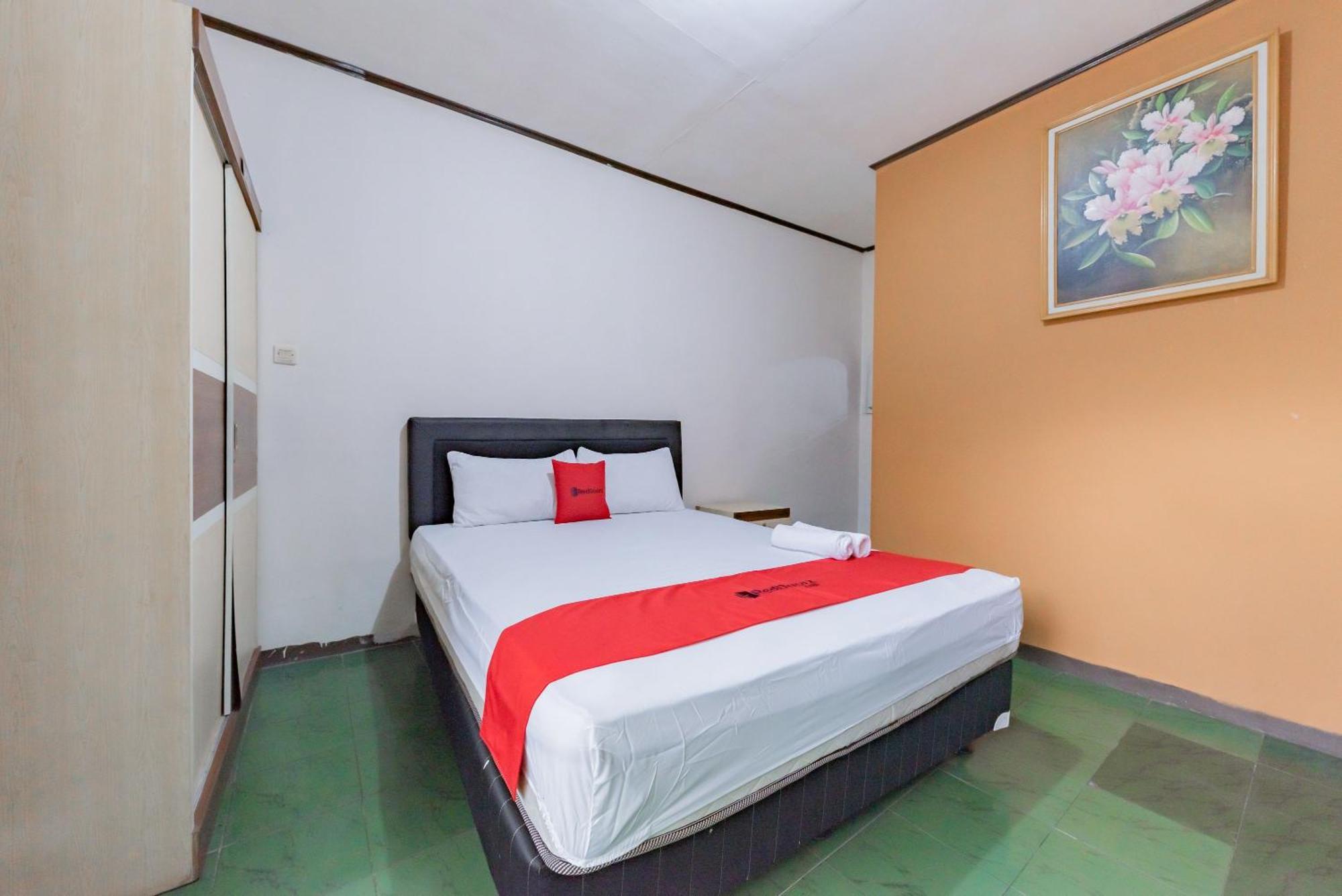 Reddoorz Near Cikole Lembang Hotel Eksteriør billede